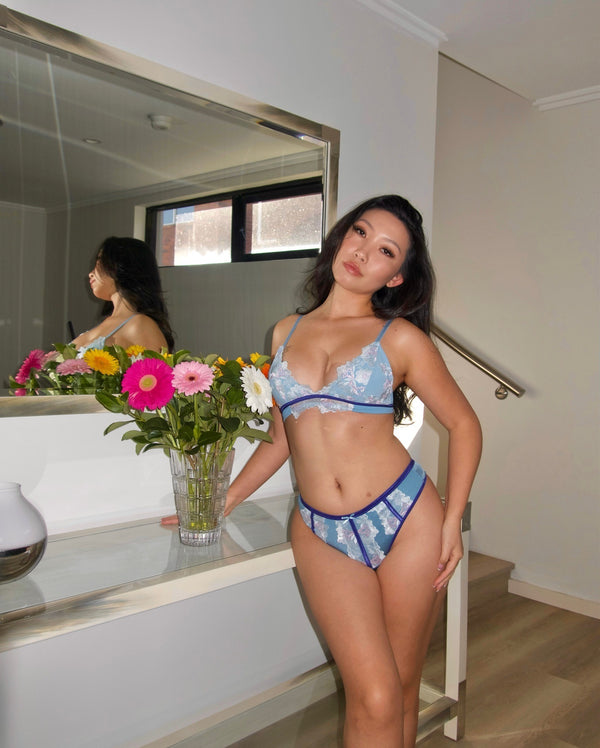 Customer wearing Hello Peachiee blue lace lingerie set