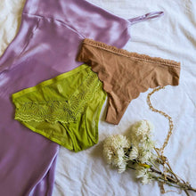 Load image into Gallery viewer, The Theresa - Metallic Seamless Thong
