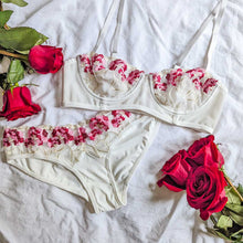 Load image into Gallery viewer, The Adora Bralette
